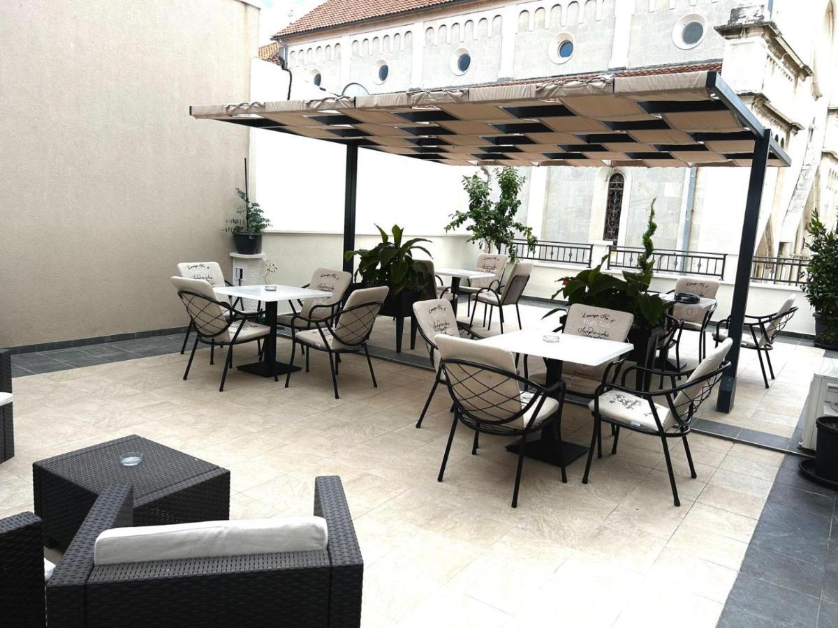 Apartments Villa Mira Kaštela Екстериор снимка