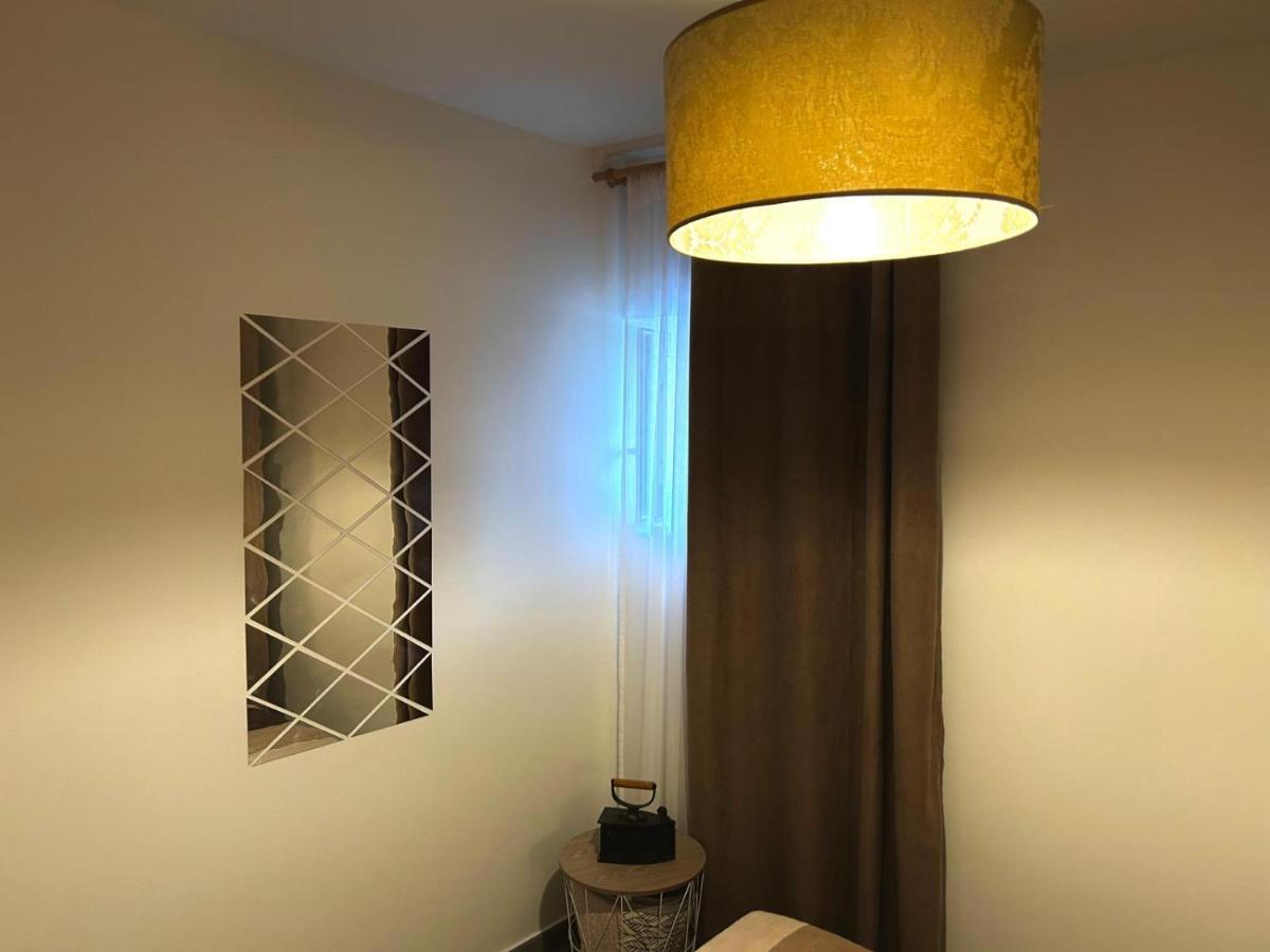 Apartments Villa Mira Kaštela Екстериор снимка