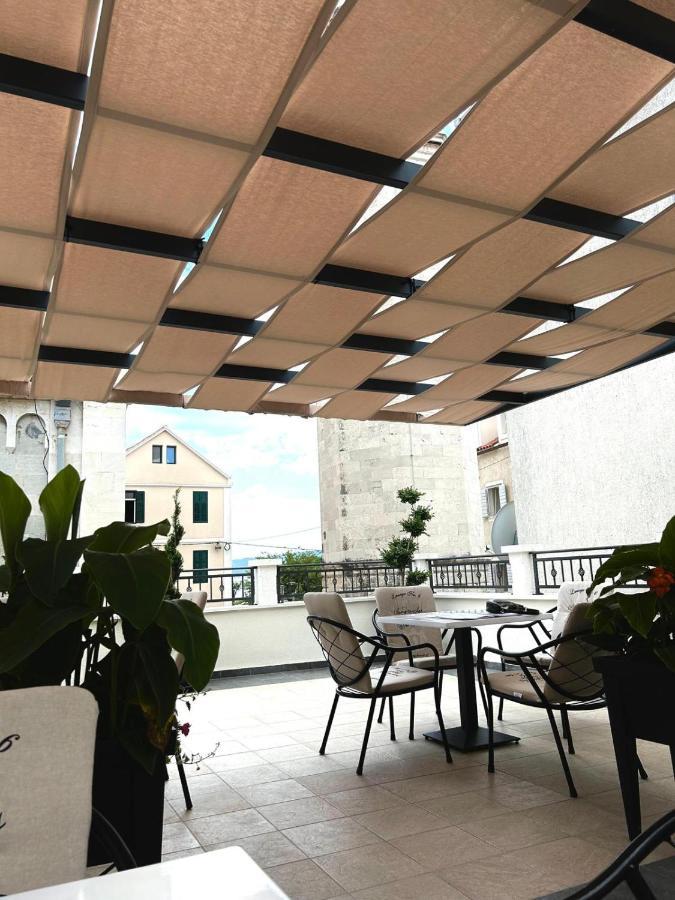 Apartments Villa Mira Kaštela Екстериор снимка