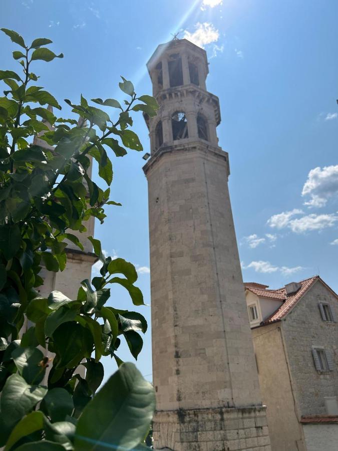 Apartments Villa Mira Kaštela Екстериор снимка
