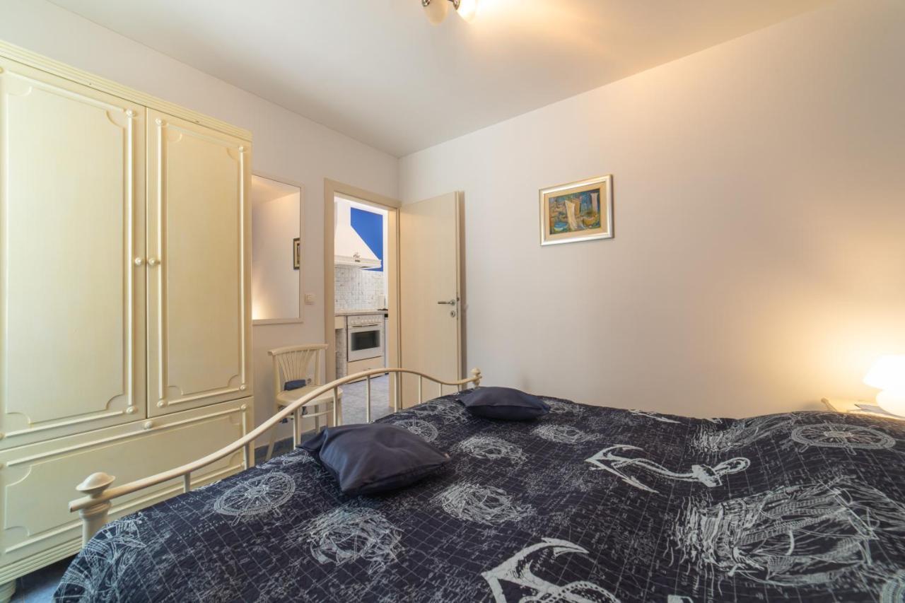 Apartments Villa Mira Kaštela Екстериор снимка