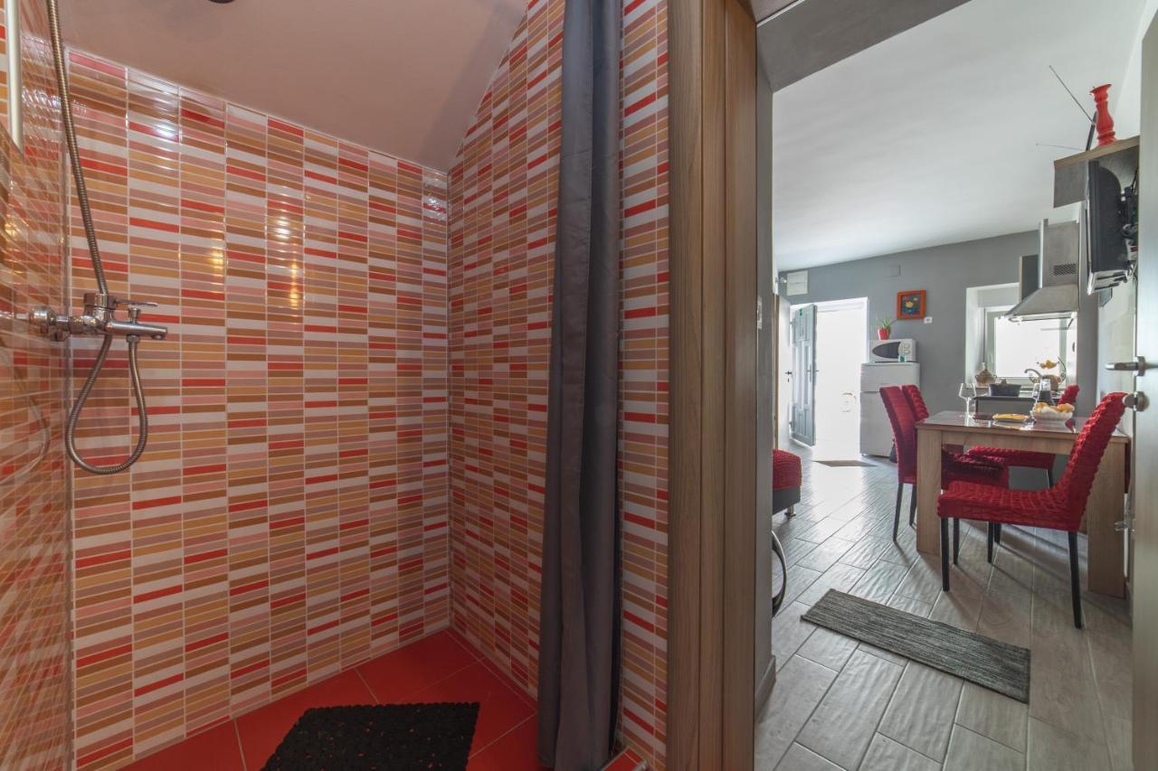 Apartments Villa Mira Kaštela Екстериор снимка